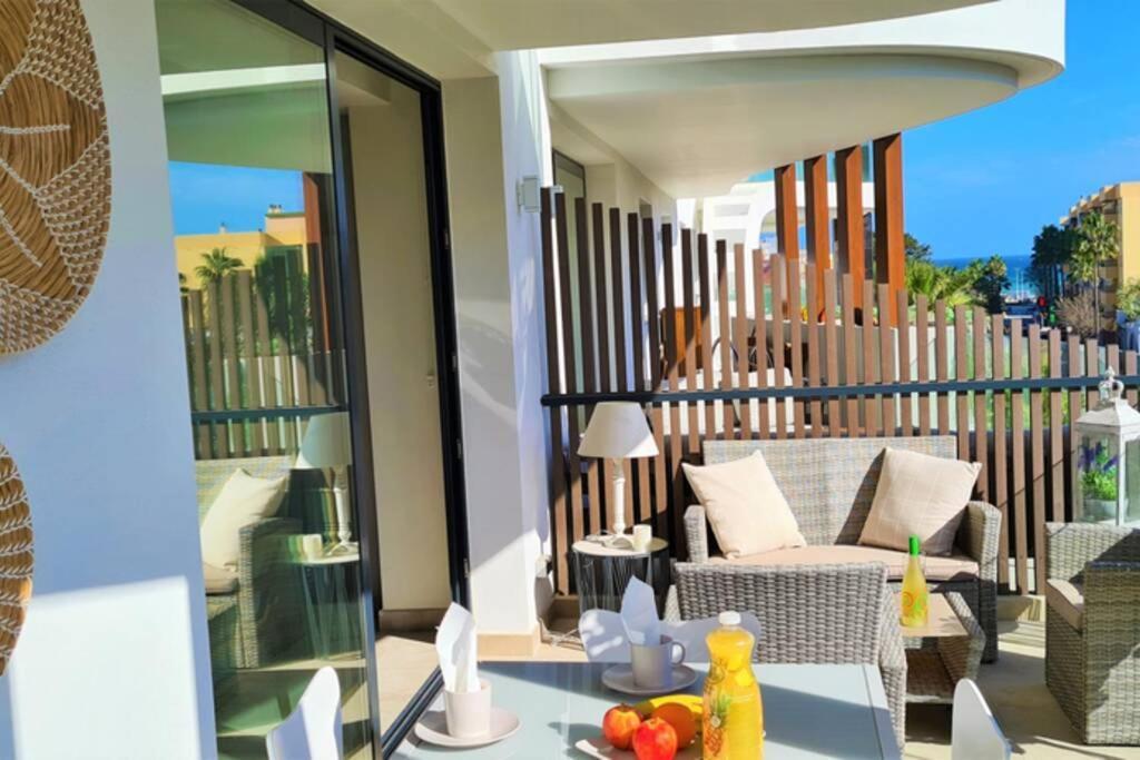 Lujoso Apartamento Nuevo Playa Centro Estepona Exterior foto